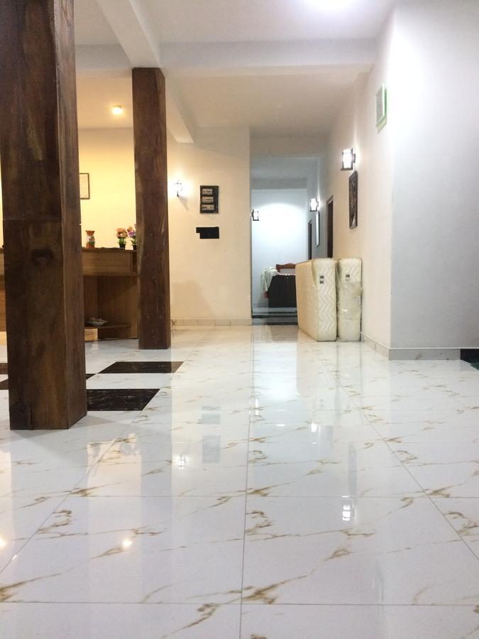 Hotel Athina & Restaurant Чилау Экстерьер фото